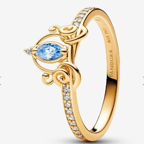 Pandora Disney Cinderella's Carriage Ring - Picture 7 of 7